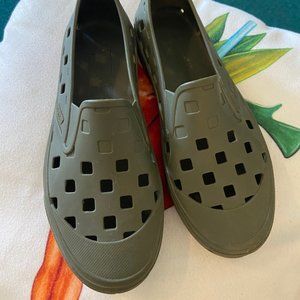Vans Trek Slip On Low Top Rubber Outdoor Croc Water Shoes mens 5, women 6.5/7